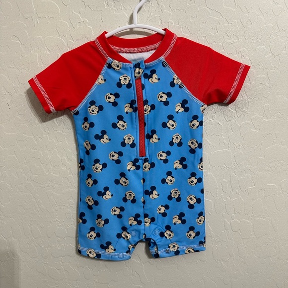 Disney Baby Red Outfit - Picture 1 of 2